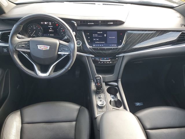Certified 2020 Cadillac XT6 Premium Luxury image 12