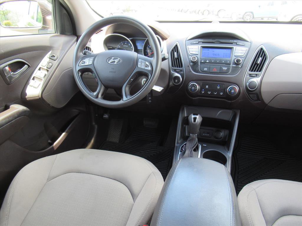 Used 2014 Hyundai Tucson GLS image 13
