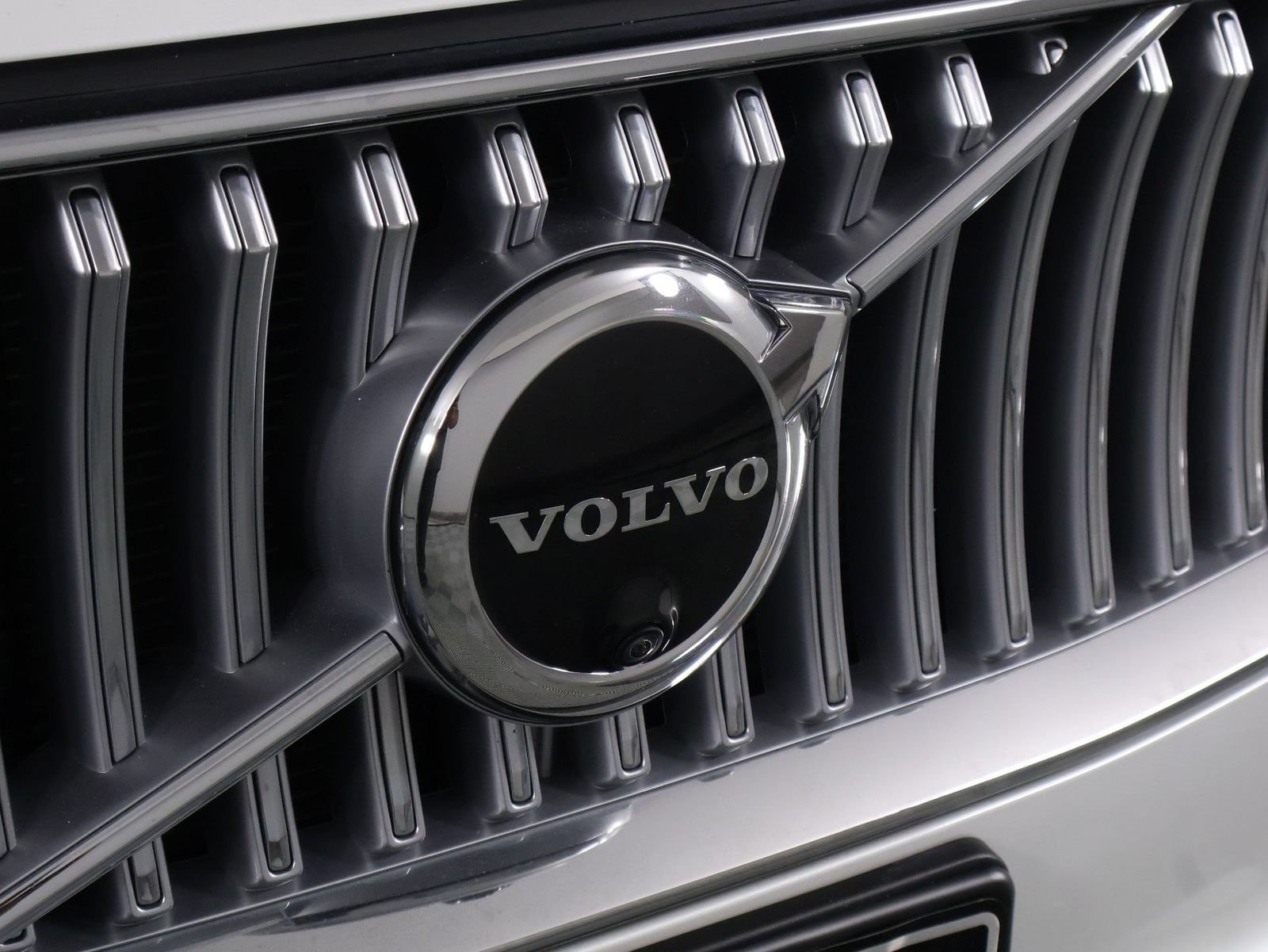 Certified 2023 Volvo XC90 T8 Plus AWD/4WD image 27