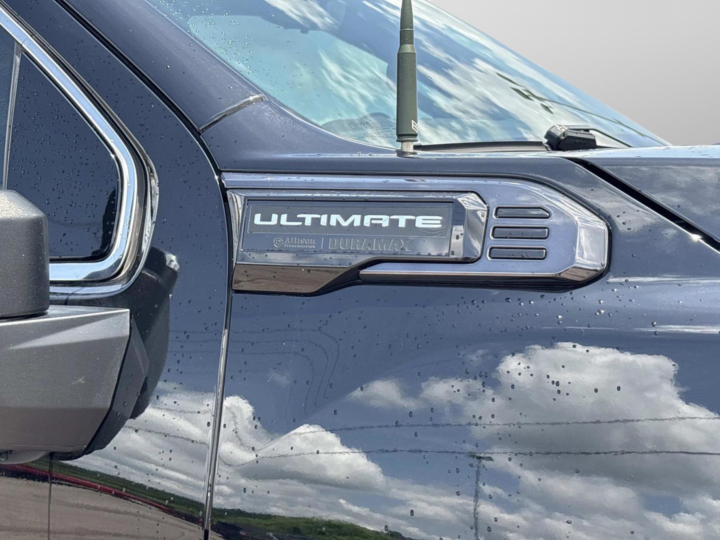 Used 2024 GMC Sierra 3500 Denali Ultimate AWD/4WD image 35