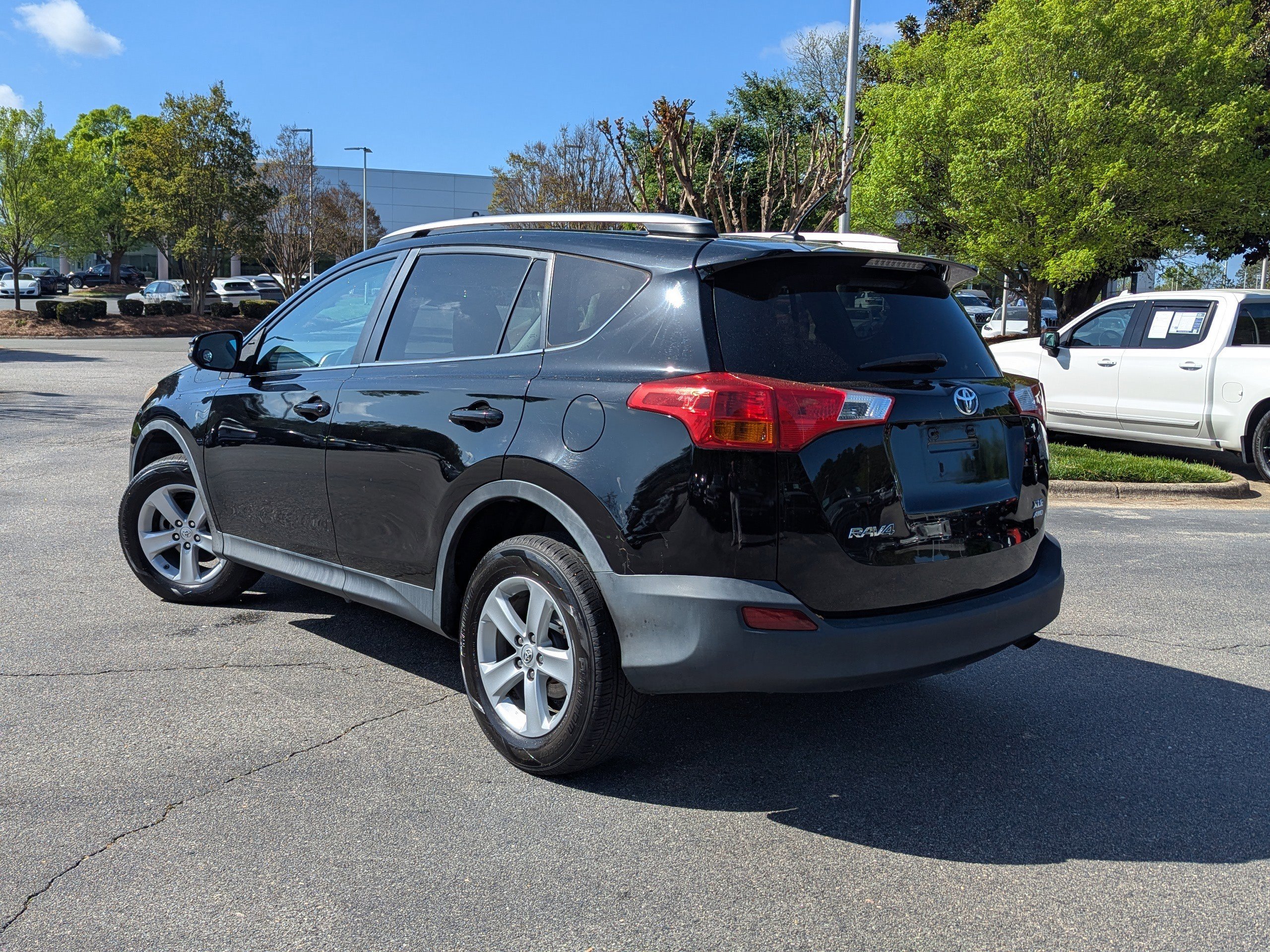 Used 2014 Toyota RAV4 XLE image 7