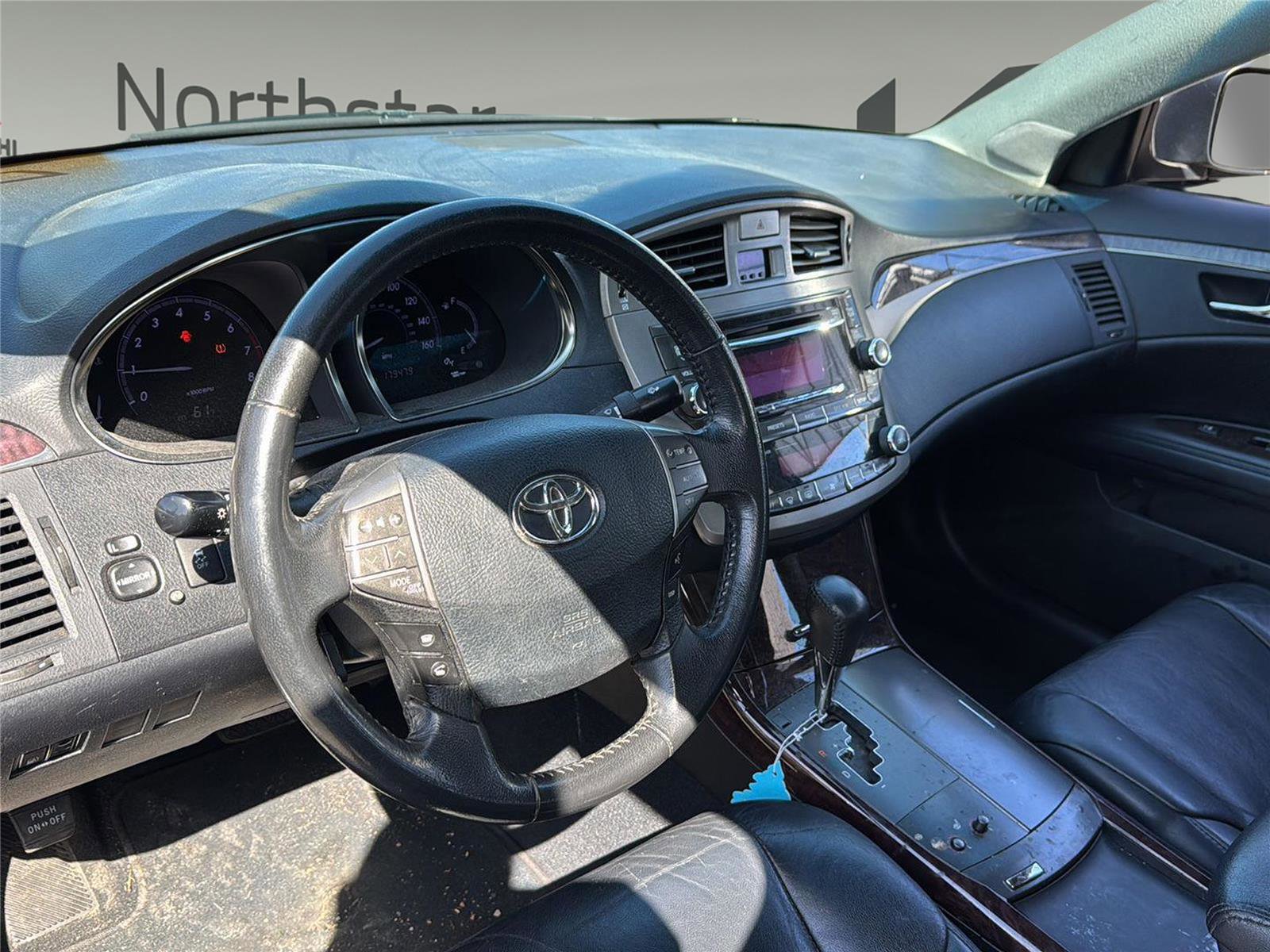Used 2011 Toyota Avalon FWD image 13
