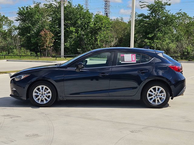 Used 2016 MAZDA MAZDA3 i Grand Touring image 9