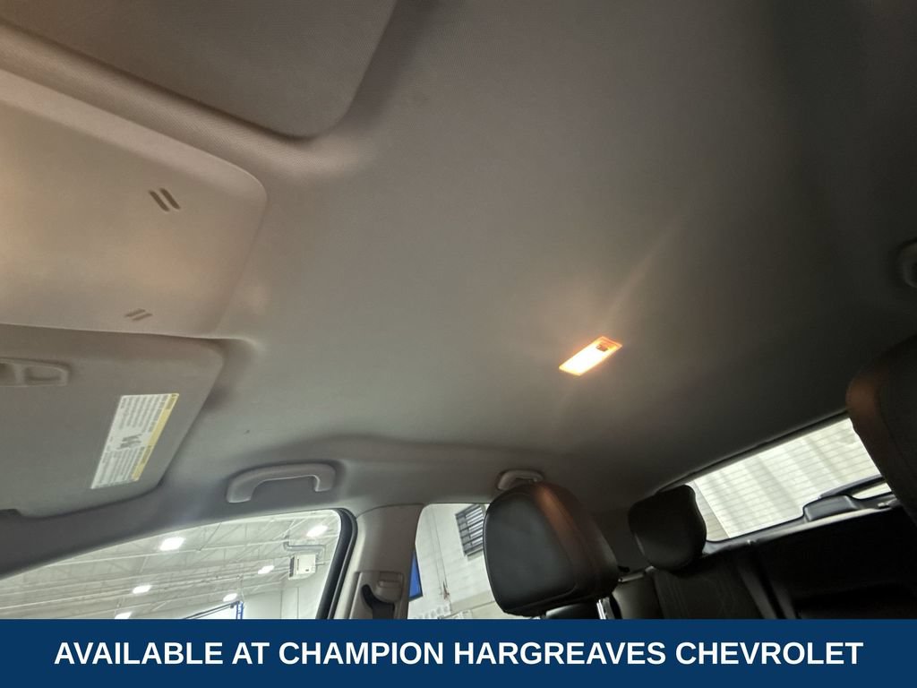 Used 2020 Chevrolet Trax LT w/ LT Convenience Package FWD image 25