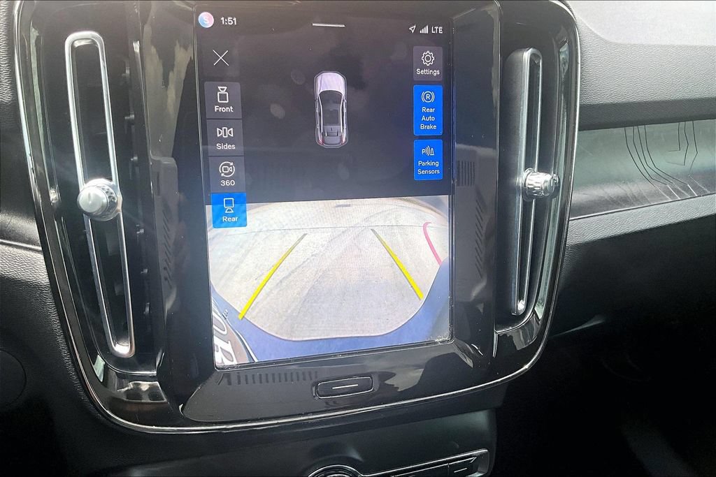 Certified 2023 Volvo C40 P8 Recharge Plus AWD/4WD image 29