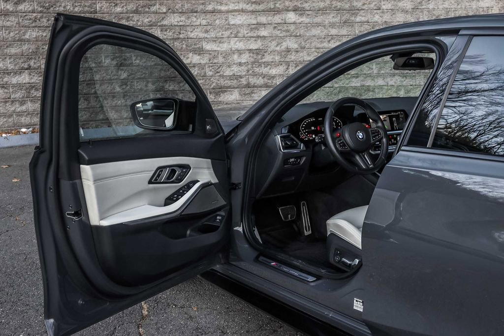 Used 2022 BMW M3 Competition w/ M Carbon Exterior Package image 22