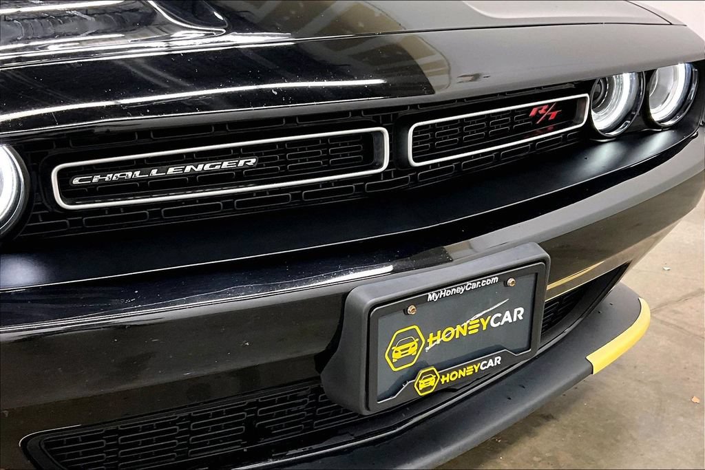 Used 2018 Dodge Challenger R/T Scat Pack RWD image 31