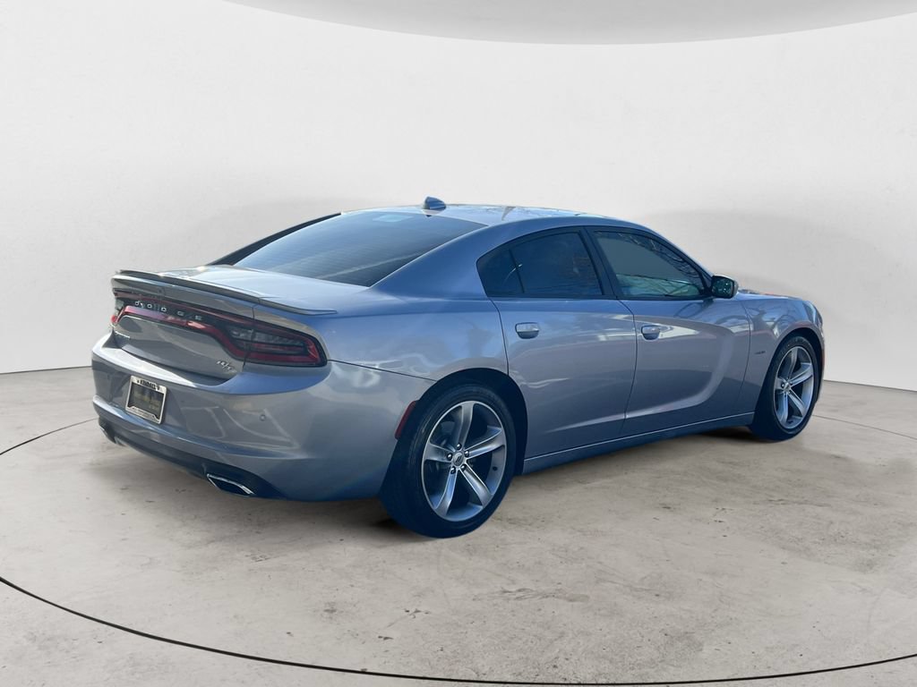 Used 2018 Dodge Charger R/T RWD image 5