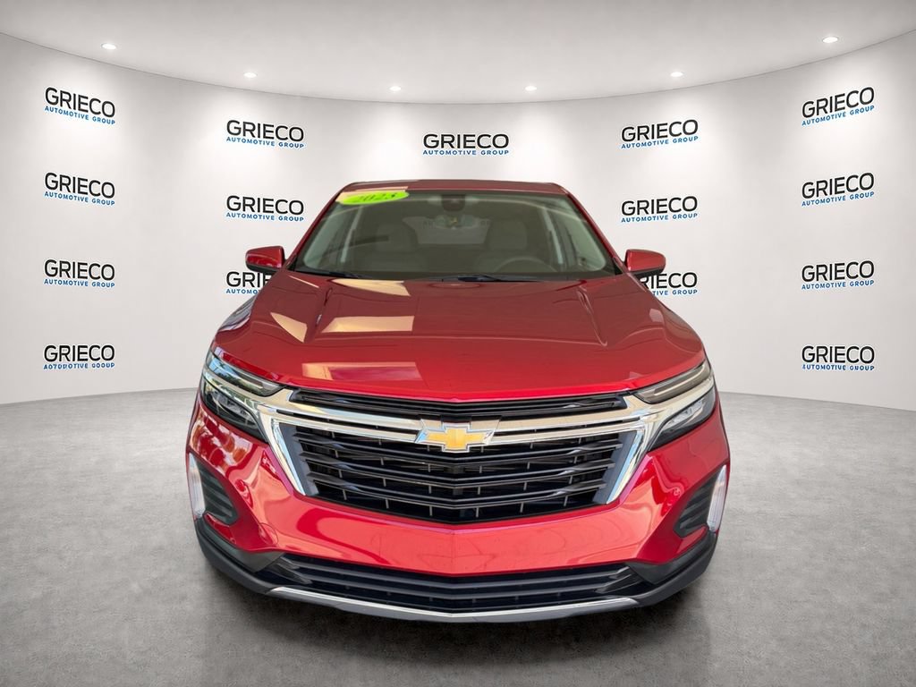 Used 2023 Chevrolet Equinox LT FWD image 2