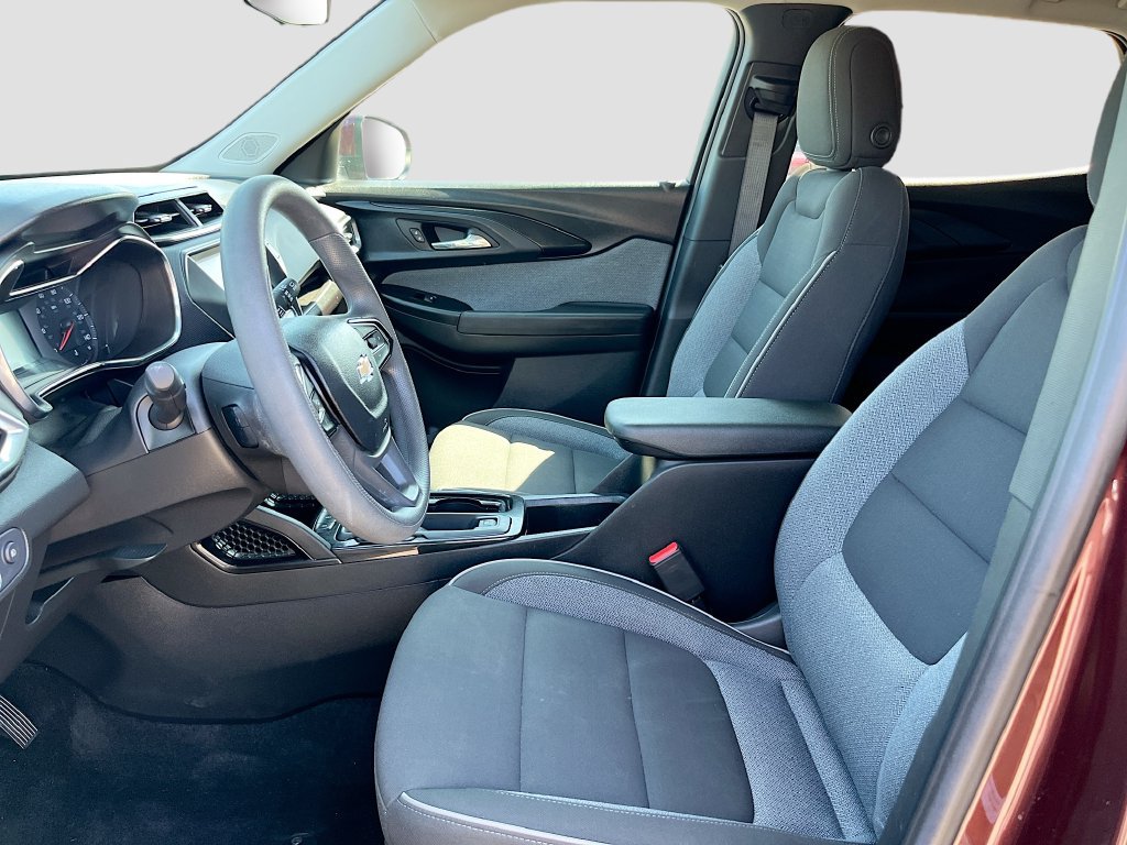 Used 2023 Chevrolet TrailBlazer LT FWD image 20