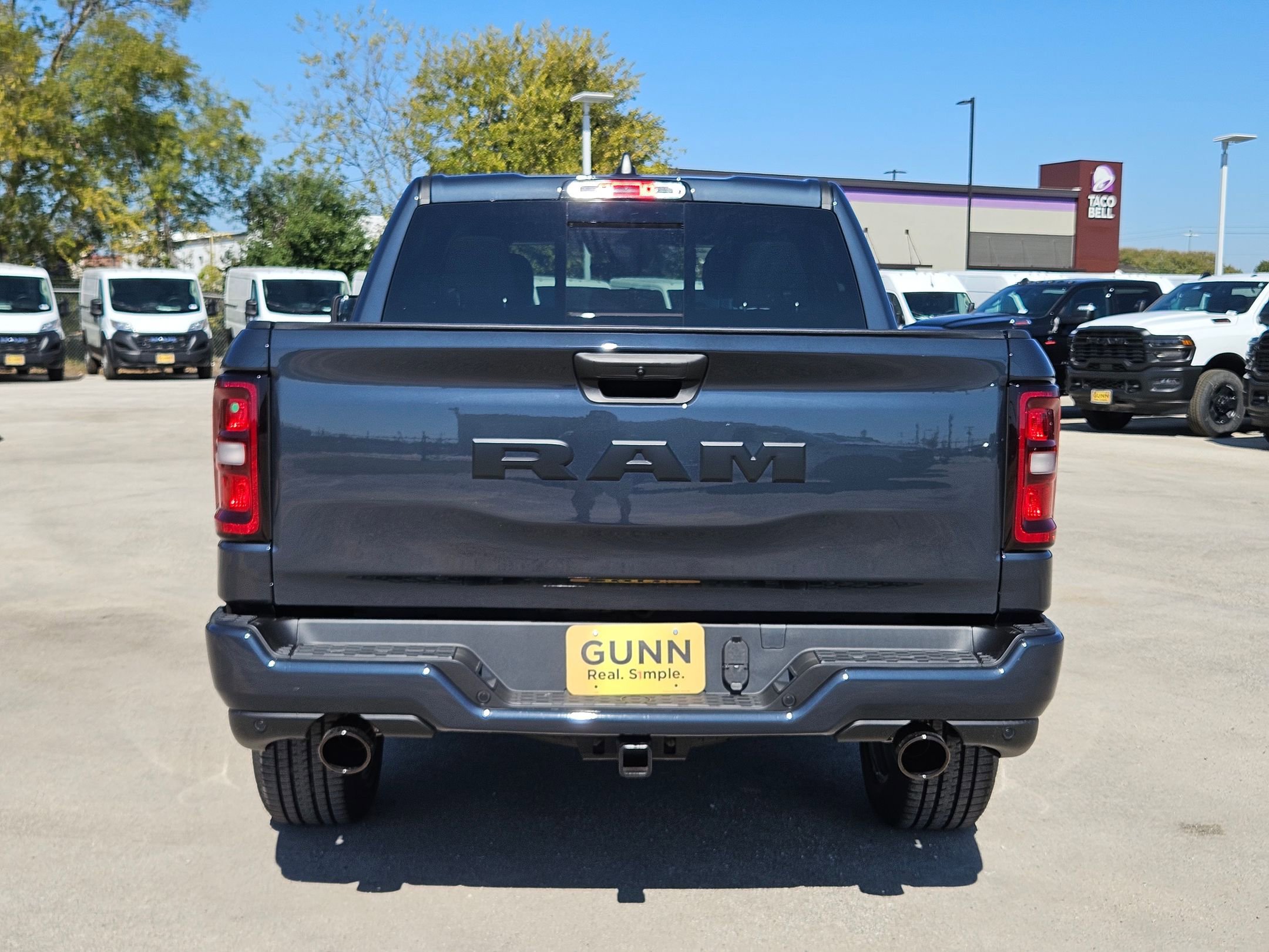 New 2026 RAM 1500 Express image 4