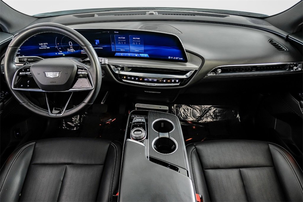 Used 2024 Cadillac Lyriq Luxury image 14