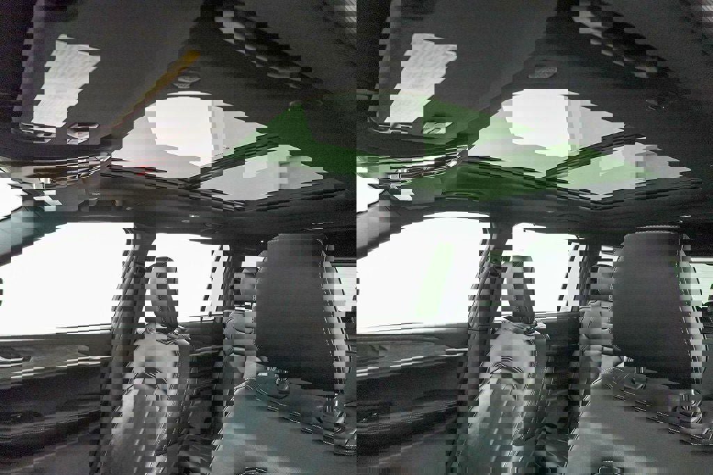 New 2025 Jeep Grand Cherokee L Limited w/ Luxury Tech Group II image 12