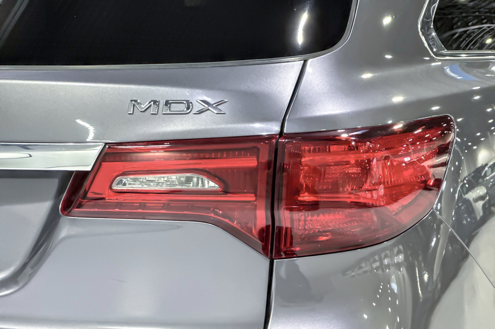 Used 2018 Acura MDX w/ Technology Package FWD image 31