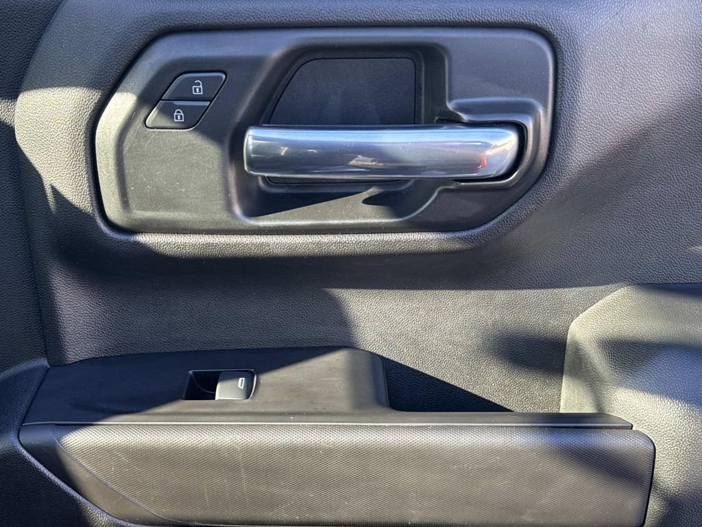 Certified 2019 Chevrolet Silverado 1500 Custom w/ Custom Value Package image 14