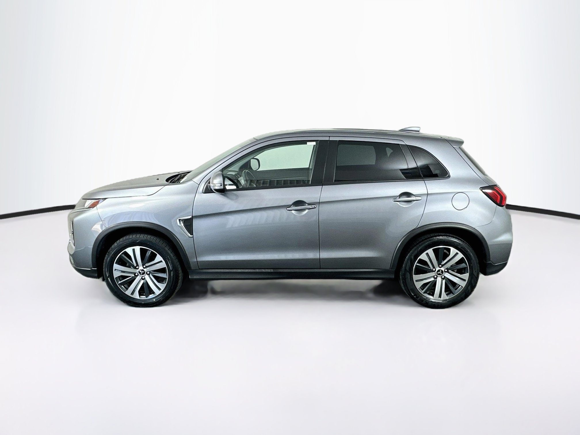 Used 2024 Mitsubishi Outlander Sport AWD image 4