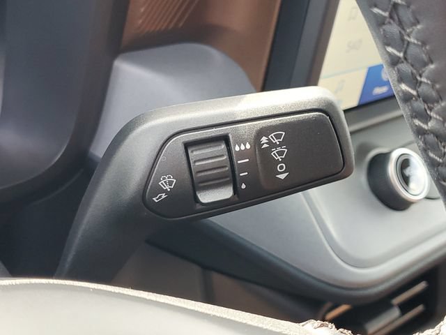 Certified 2023 Ford Maverick Lariat w/ Lariat Luxury Package FWD image 15