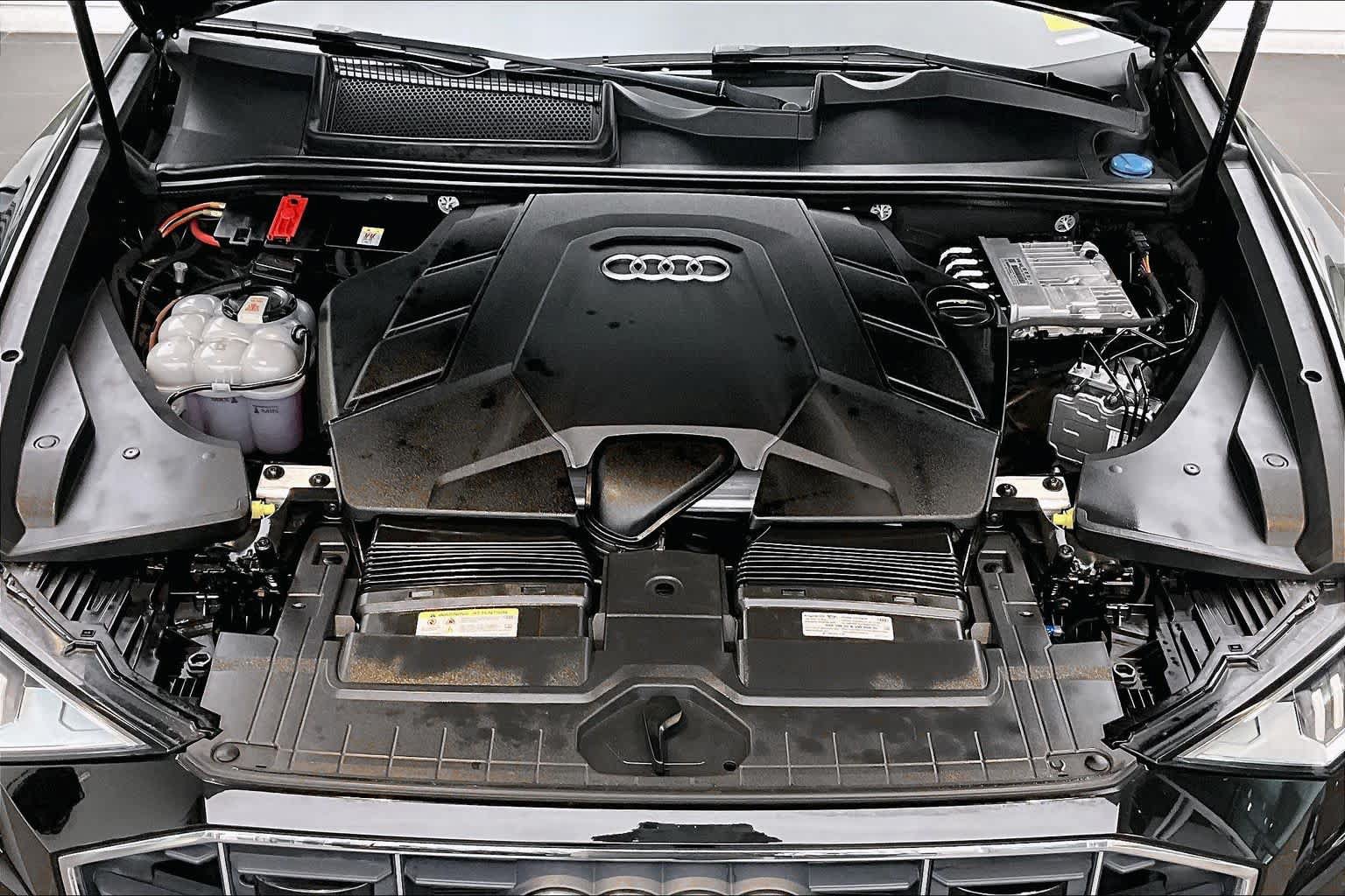 Used 2023 Audi Q8 Premium Plus w/ Premium Plus Package AWD/4WD image 30