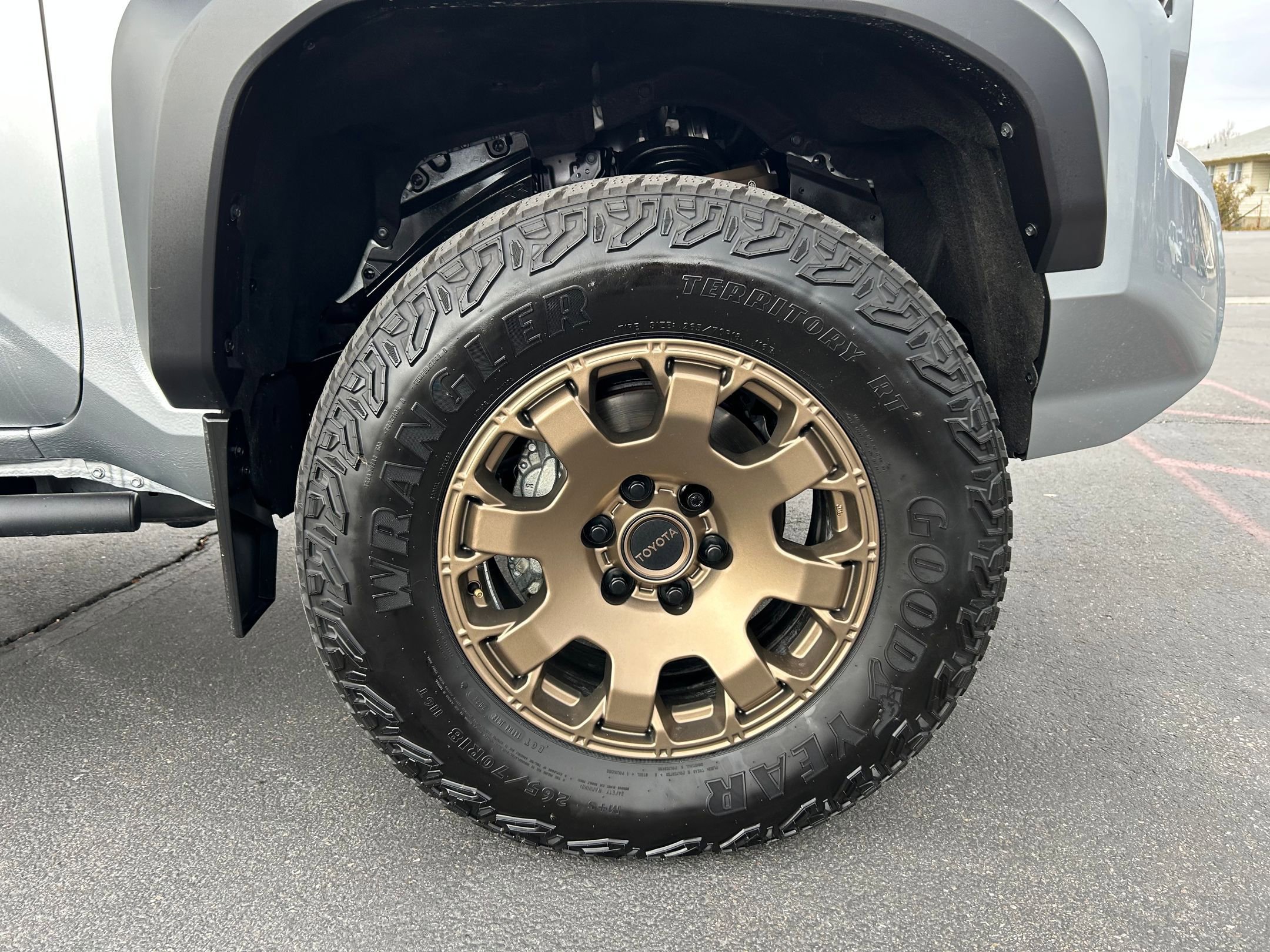 Used 2024 Toyota Tacoma Trailhunter image 29