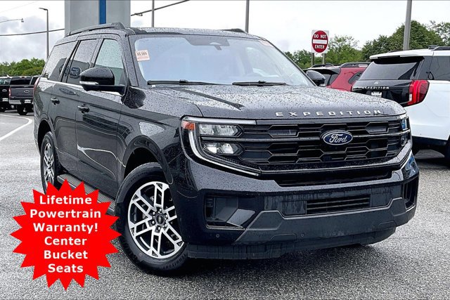 Certified 2025 Ford Expedition Active RWD image 1