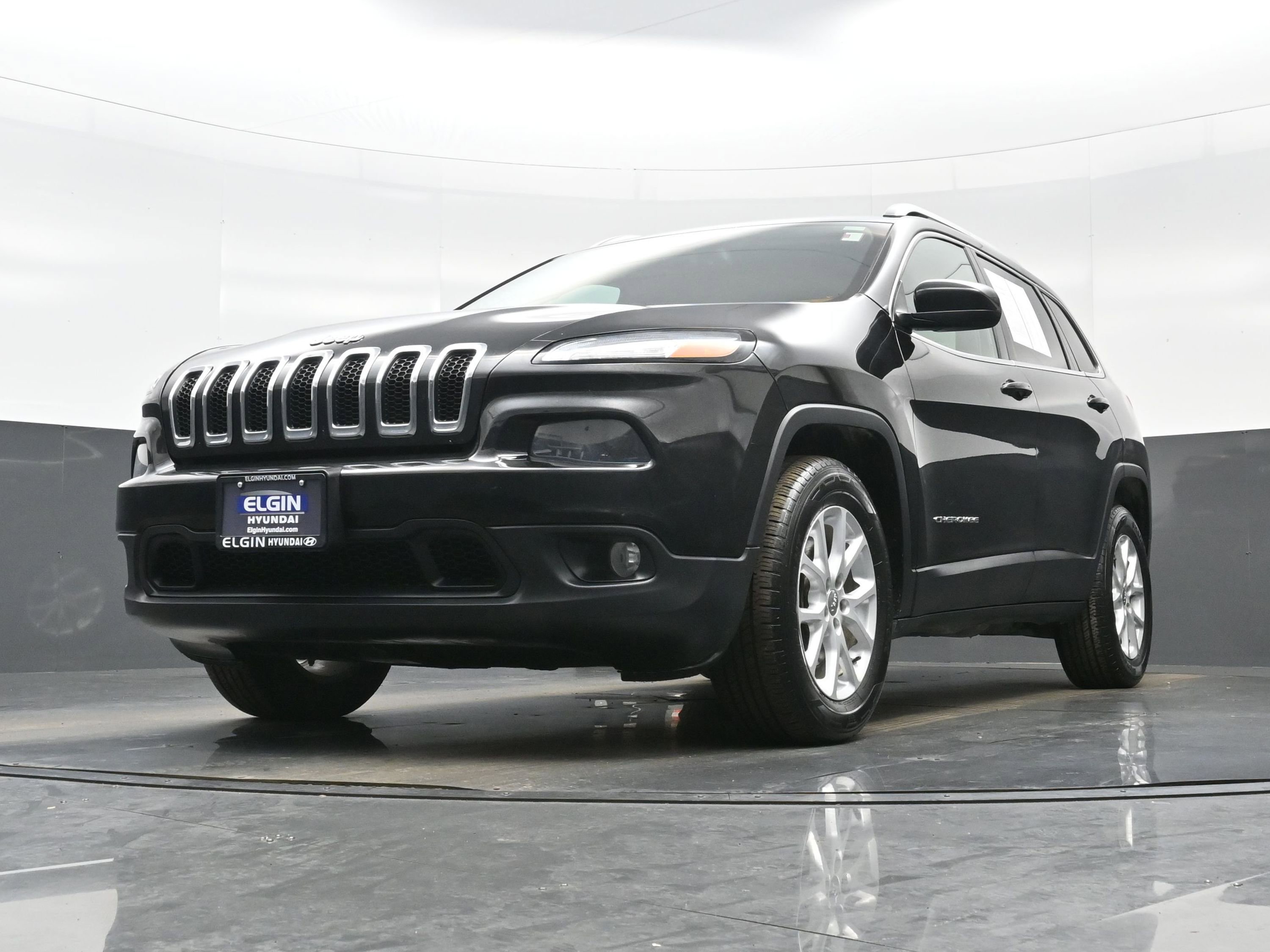 Used 2016 Jeep Cherokee Latitude w/ Comfort/Convenience Group image 25