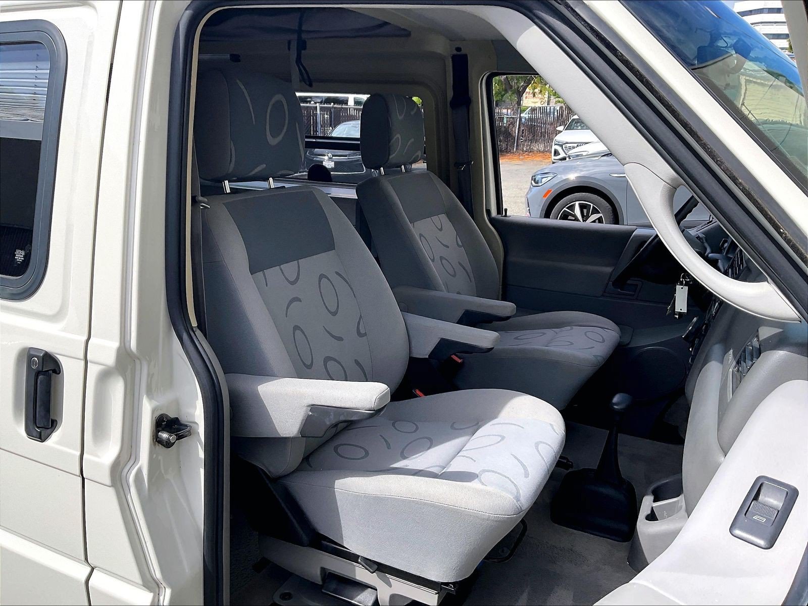 Used 2003 Volkswagen Eurovan Camper FWD image 6