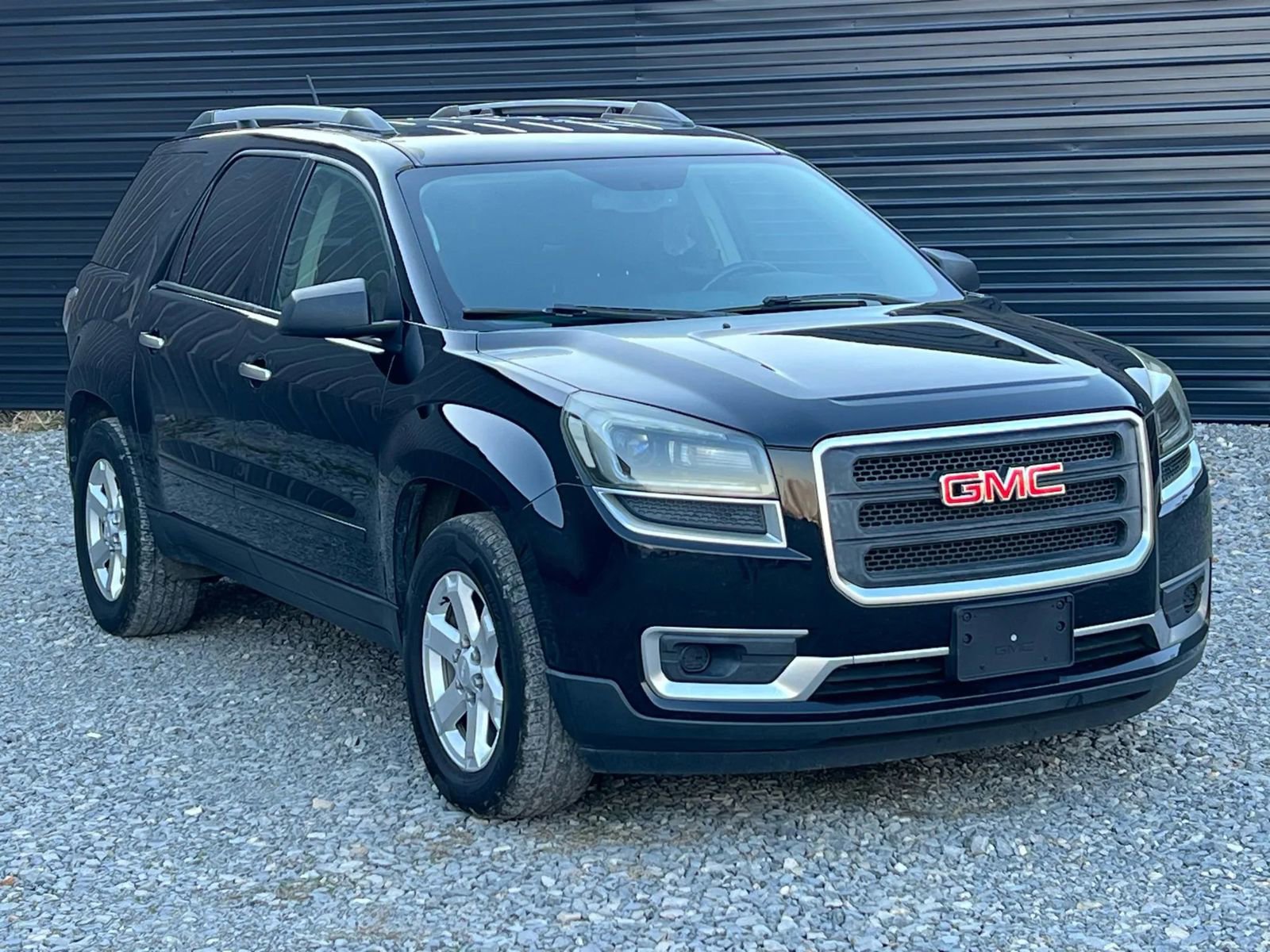 Used 2016 GMC Acadia SLE image 7