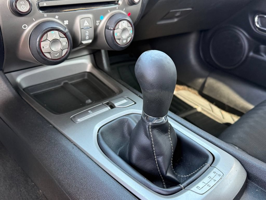 Used 2015 Chevrolet Camaro LS RWD image 19