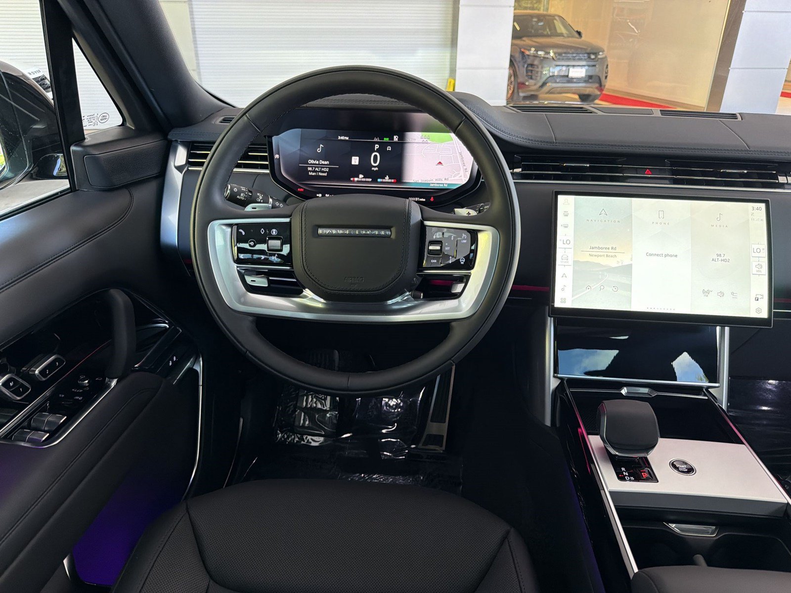 New 2026 Land Rover Range Rover Long Wheelbase SE AWD/4WD image 29