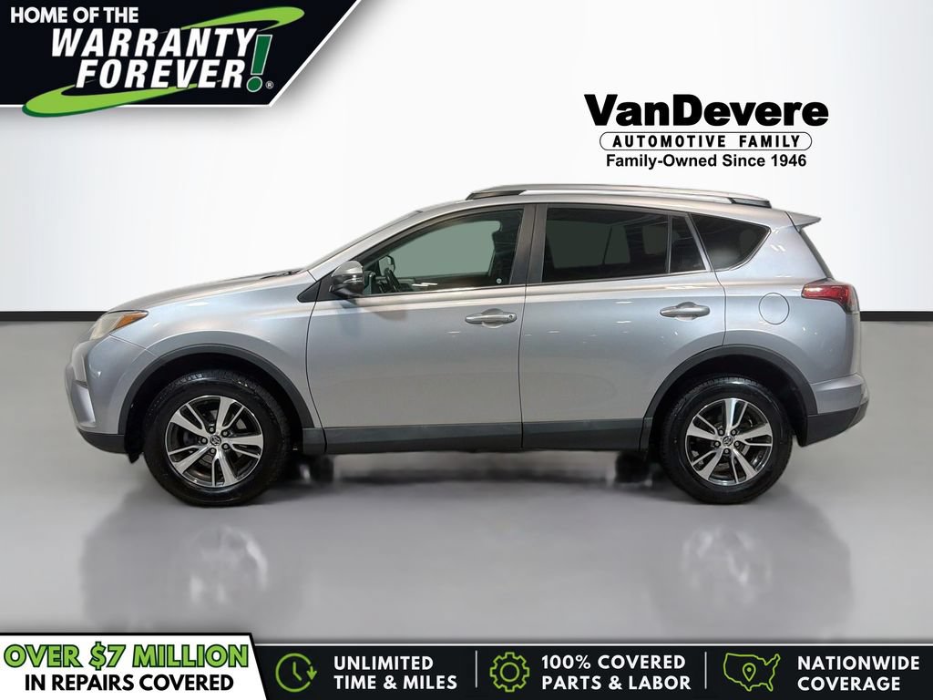 Used 2017 Toyota RAV4 XLE AWD/4WD image 1