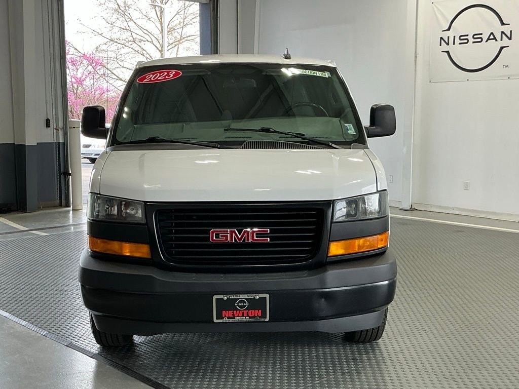 Used 2023 GMC Savana 2500 Extended w/ Driver Convenience Package image 11