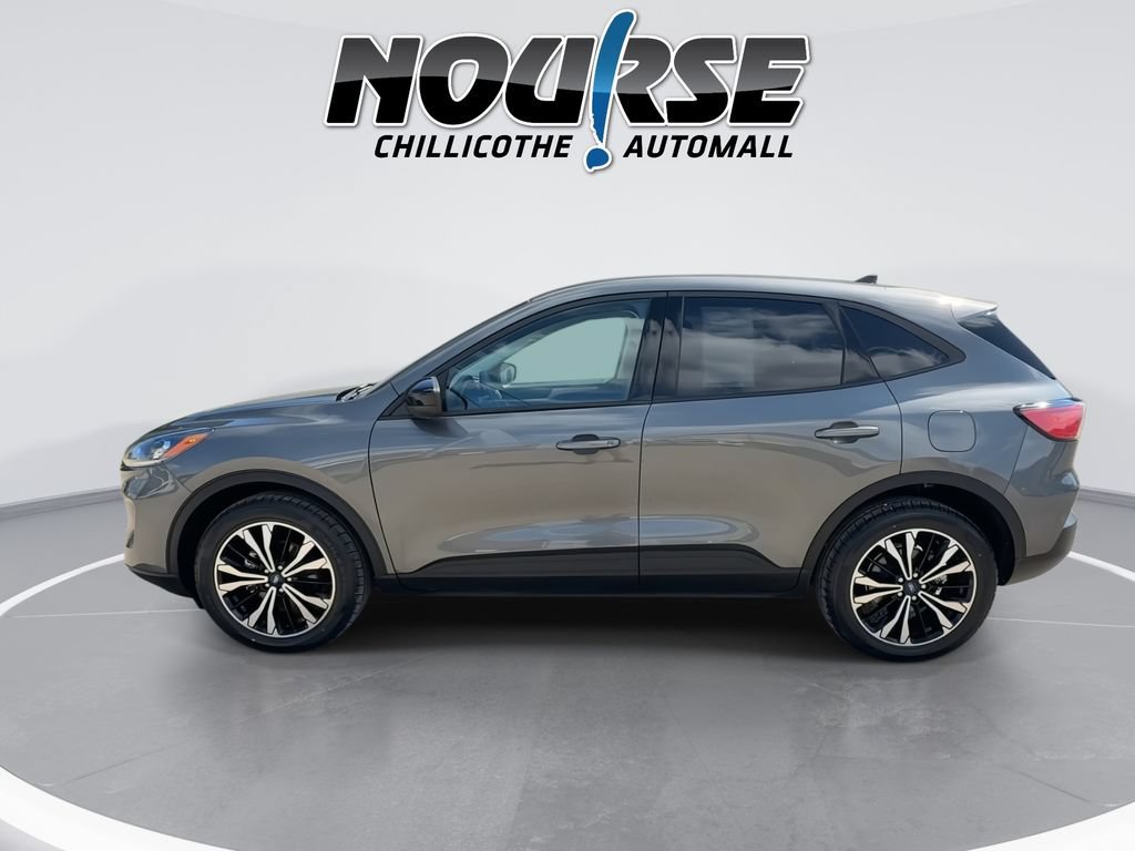 Used 2022 Ford Escape SE w/ SE Sport Appearance Package AWD/4WD image 5