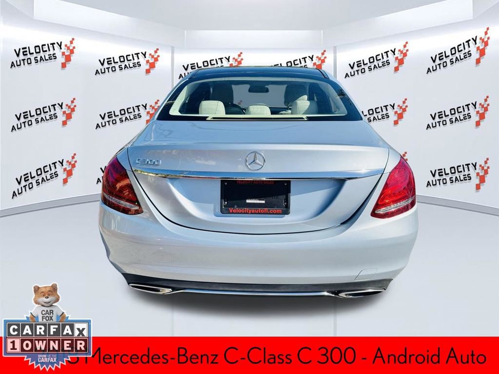 Used 2018 Mercedes-Benz C 300 Sedan image 4