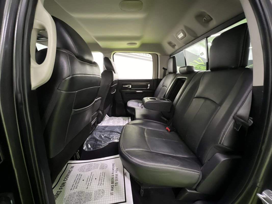 Used 2018 RAM 1500 Laramie w/ Convenience Group AWD/4WD image 27