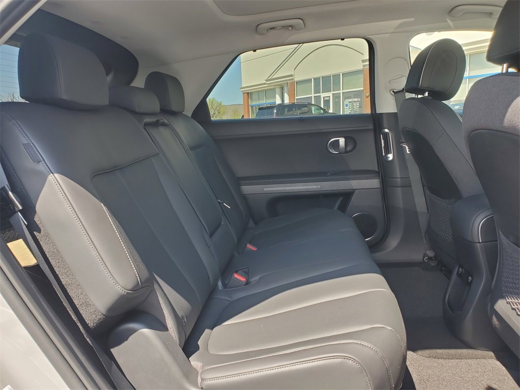 New 2024 Hyundai Ioniq 5 Limited image 16