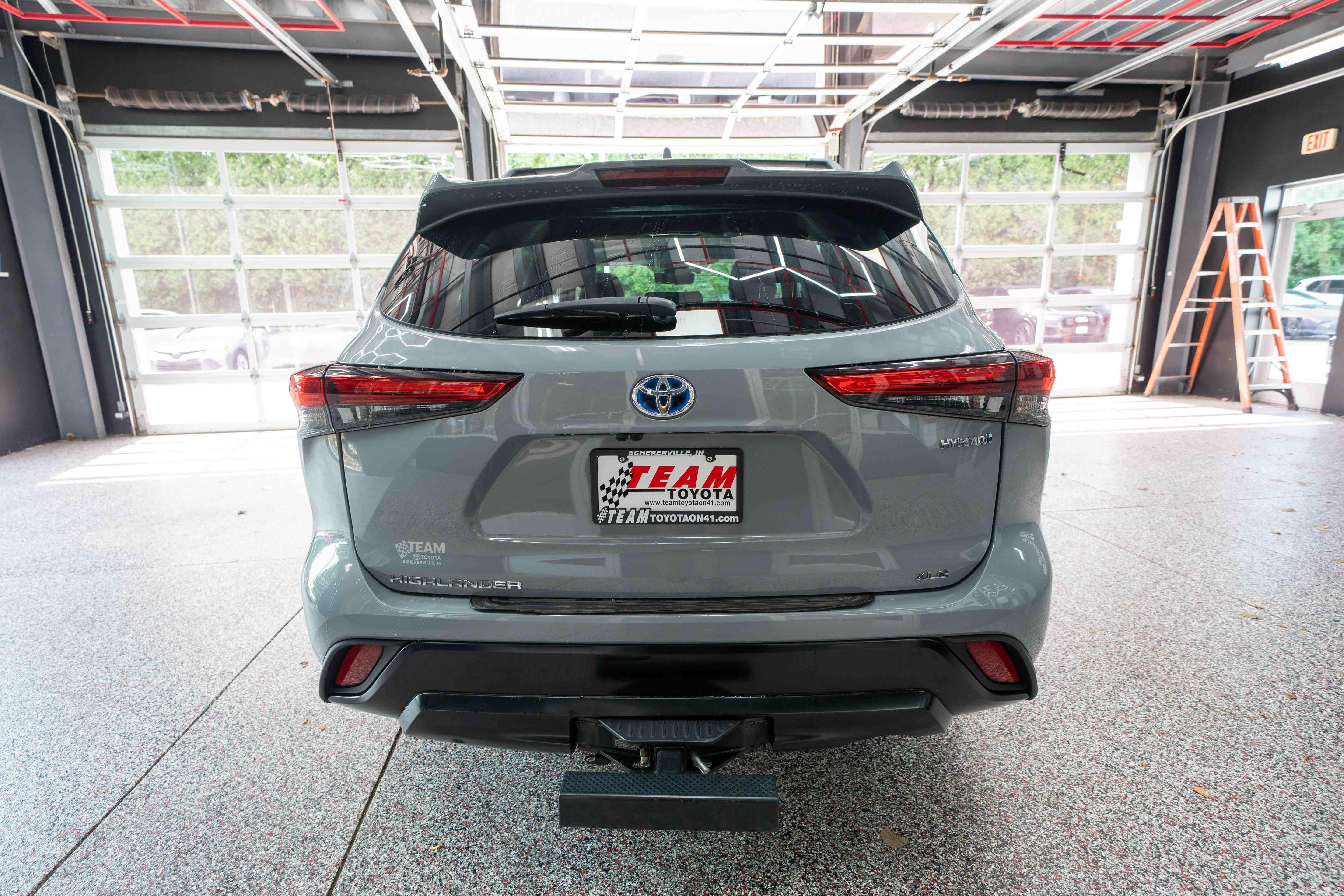 Used 2022 Toyota Highlander Bronze Edition AWD/4WD image 3