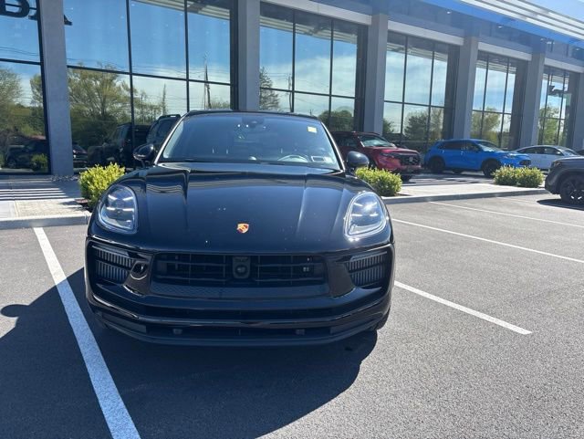 Used 2023 Porsche Macan S AWD/4WD image 3