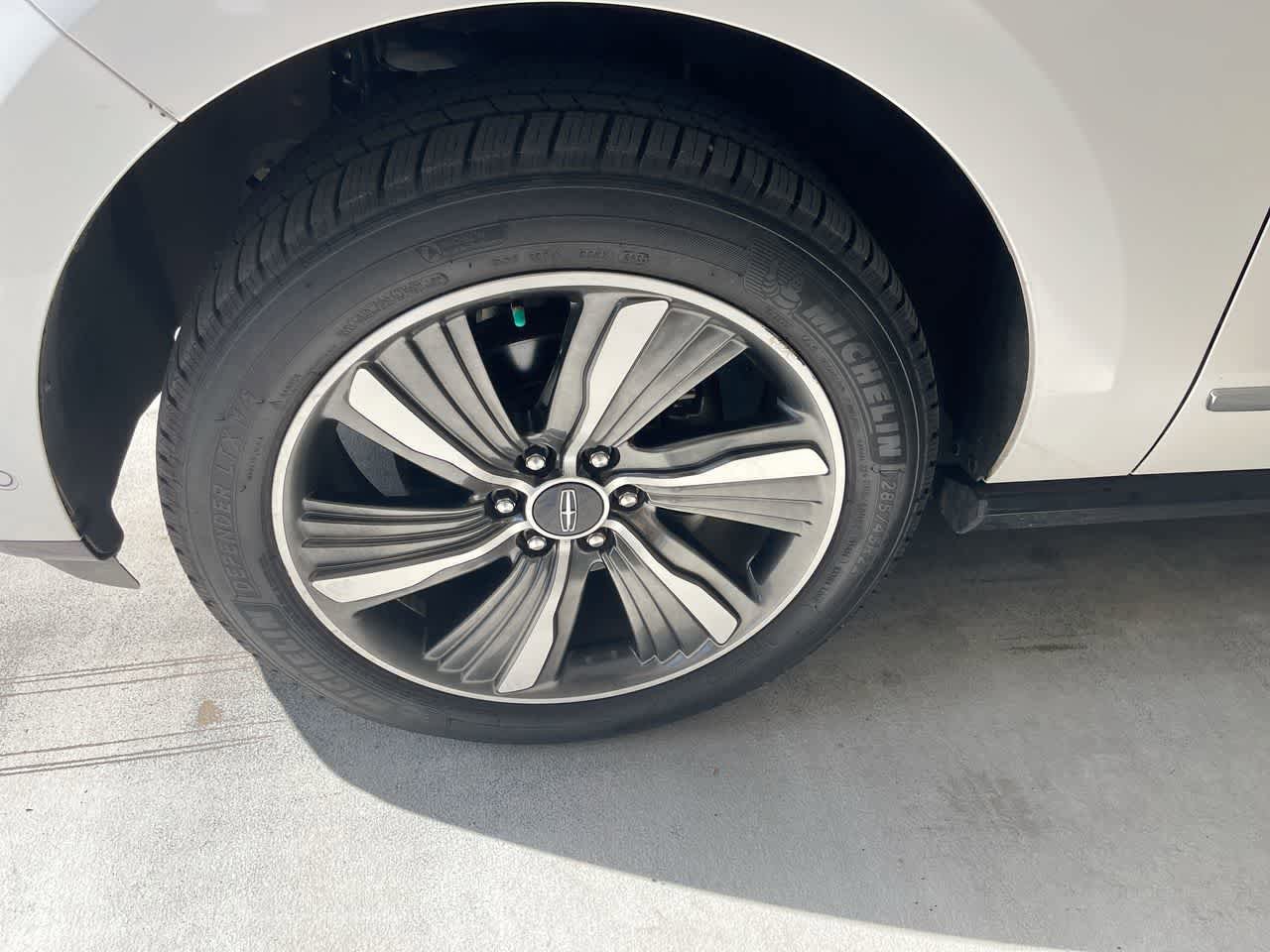 Used 2019 Lincoln Navigator L Reserve AWD/4WD image 10