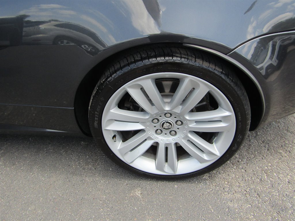 Used 2011 Jaguar XKR R image 11