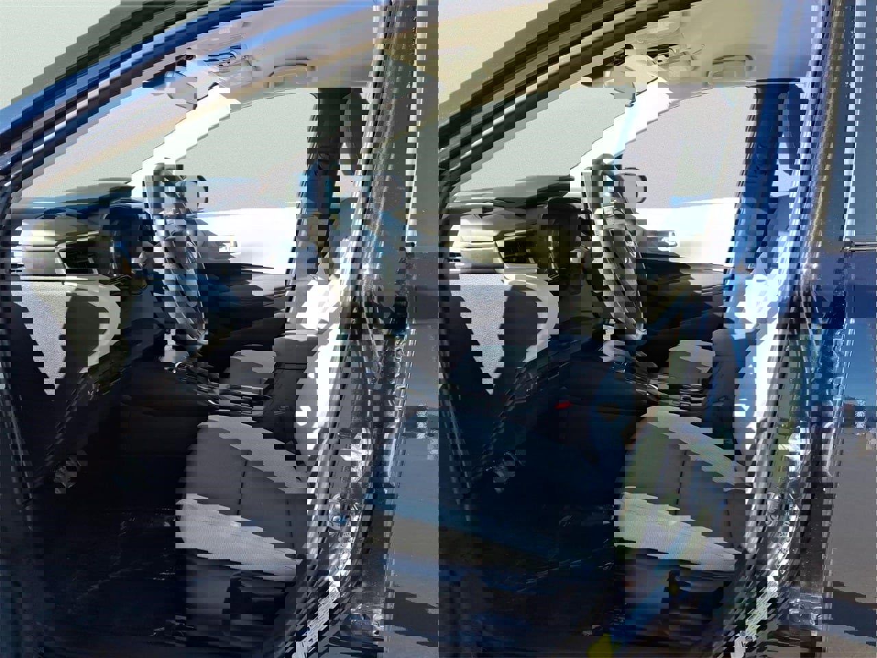 Used 2024 Toyota Corolla LE image 14