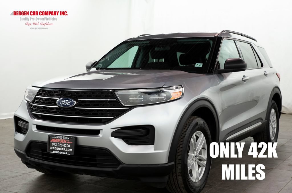 Used 2022 Ford Explorer XLT AWD/4WD image 4