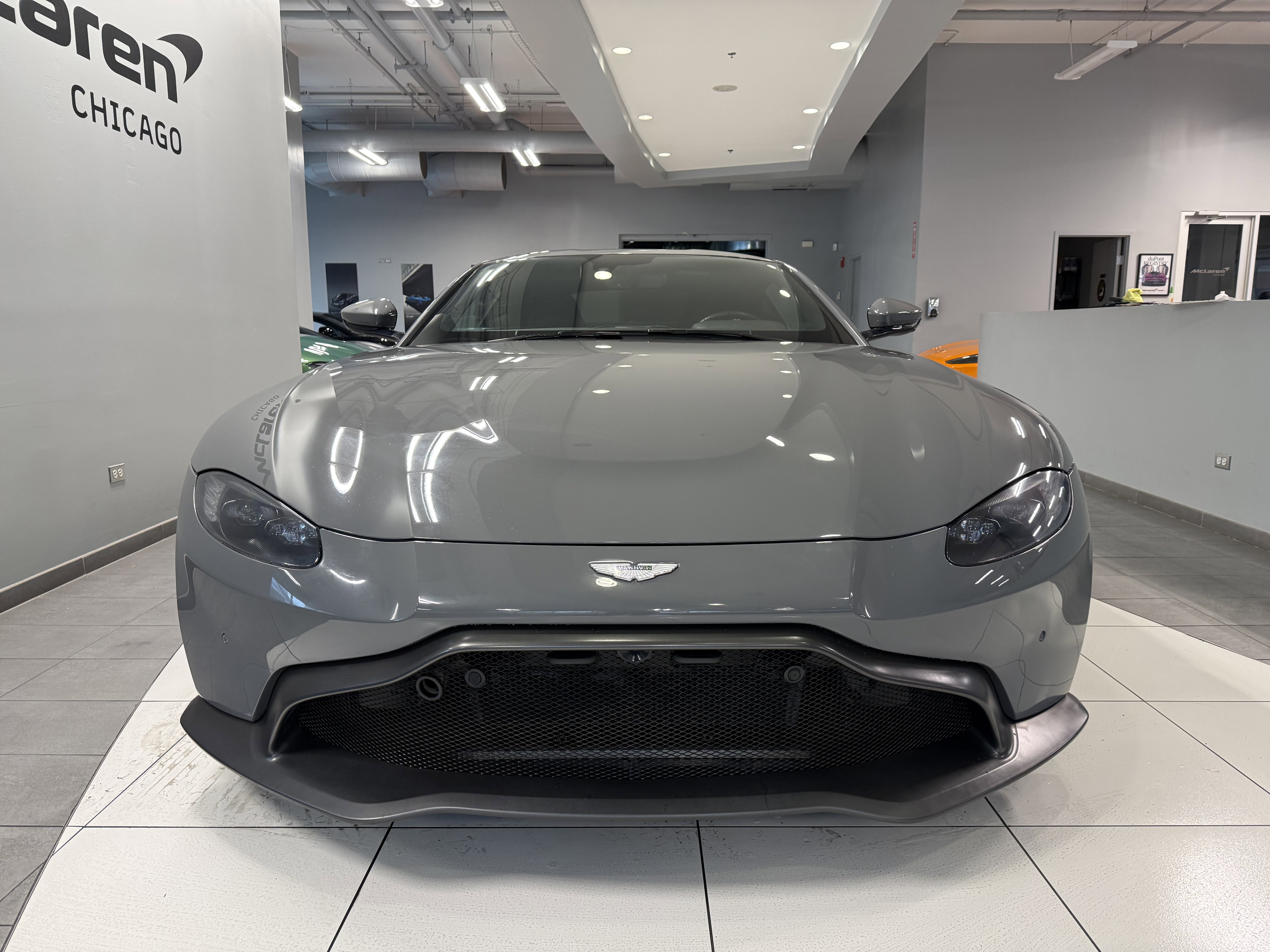 Used 2020 Aston Martin V8 Vantage Coupe image 6