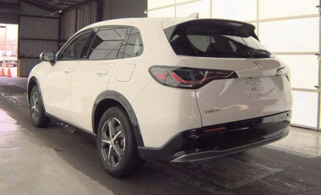 Used 2025 Honda HR-V EX-L image 4