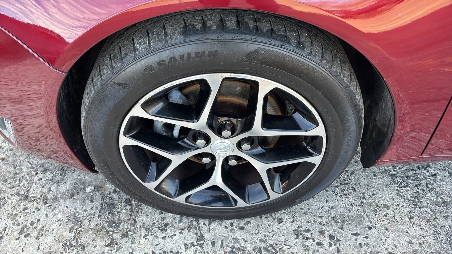 Used 2017 Buick Regal Sport Touring image 14