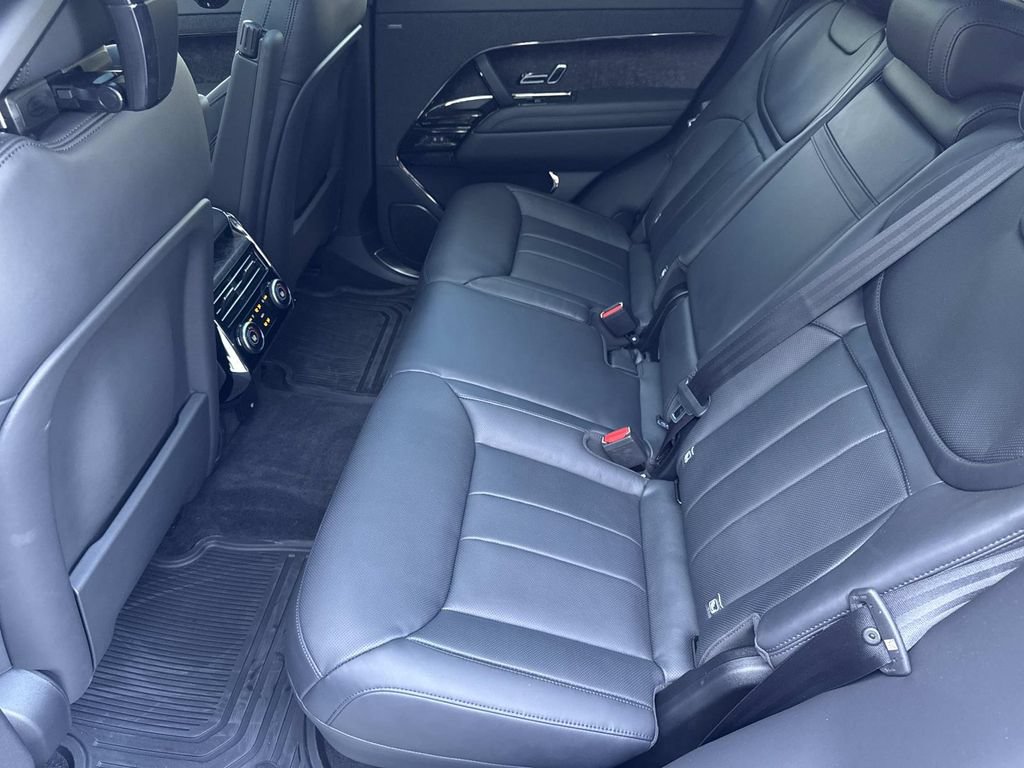 Used 2025 Land Rover Range Rover Sport Autobiography AWD/4WD image 17