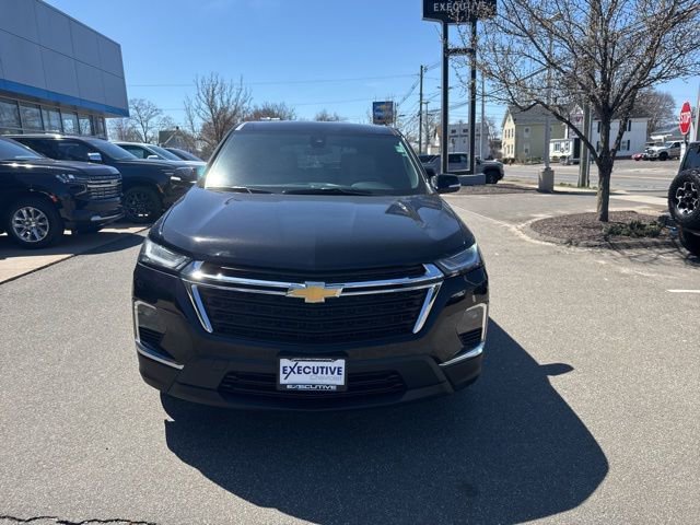 Used 2023 Chevrolet Traverse LS w/ Safety Package image 3