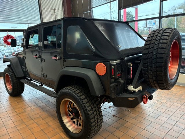 Used 2018 Jeep Wrangler Unlimited Sport w/ Connectivity Group image 5