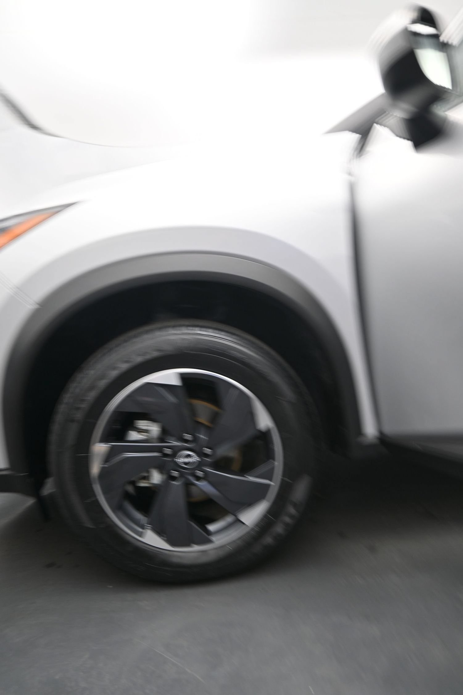 Used 2025 Nissan Rogue SV FWD image 17
