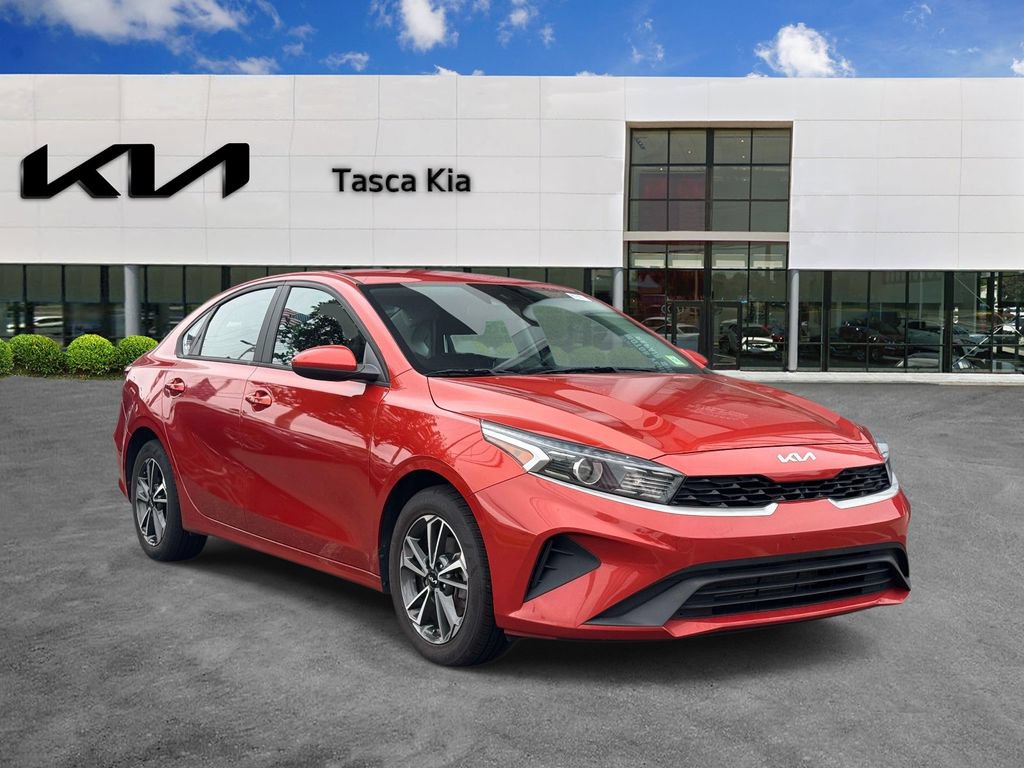 Used 2022 Kia Forte LXS FWD image 1