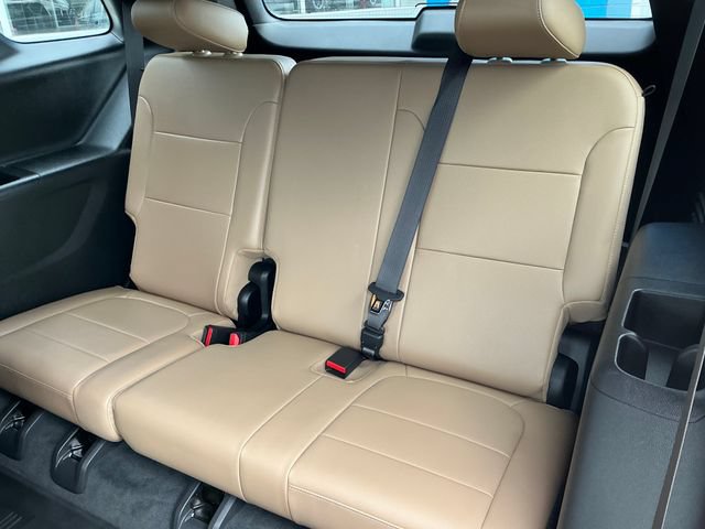 Certified 2022 Chevrolet Traverse Premier w/ LPO, 'HIT The Road' Package AWD/4WD image 16